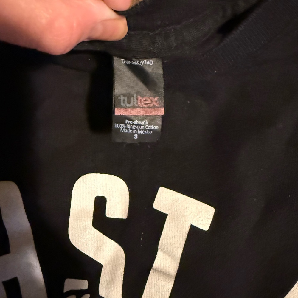 Our last night t shirt - Picture 4 of 4